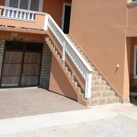Appartamento With Parking Space Mundanije, Rab - 12242 *