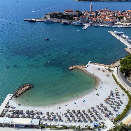Appartamento With Parking Space Mundanije, Rab - 12242